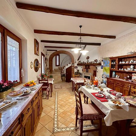 Bed and Breakfast Il Ritrovo Delle Volpi Аджерола Екстер'єр фото