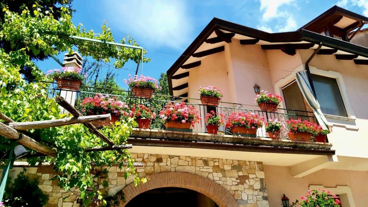 Bed and Breakfast Il Ritrovo Delle Volpi Аджерола Екстер'єр фото