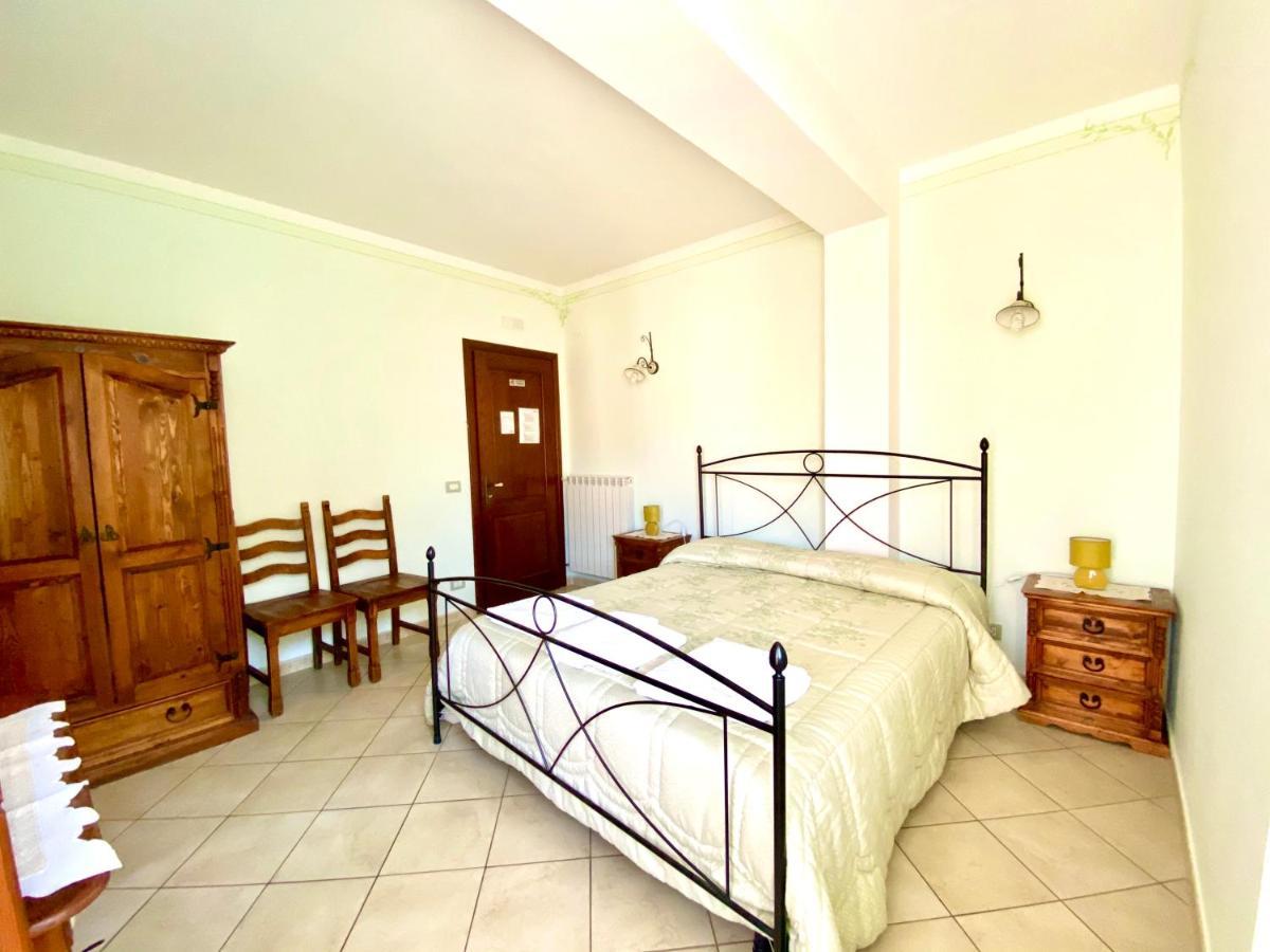 Bed and Breakfast Il Ritrovo Delle Volpi Аджерола Екстер'єр фото