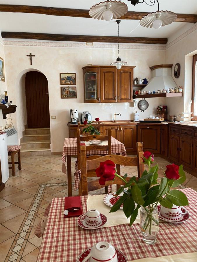 Bed and Breakfast Il Ritrovo Delle Volpi Аджерола Екстер'єр фото