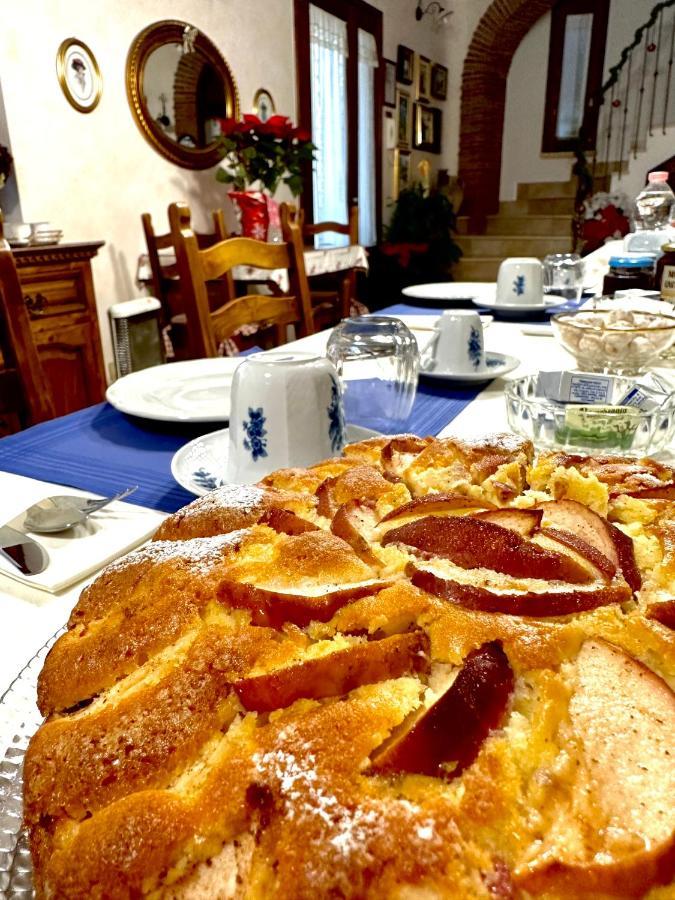 Bed and Breakfast Il Ritrovo Delle Volpi Аджерола Екстер'єр фото