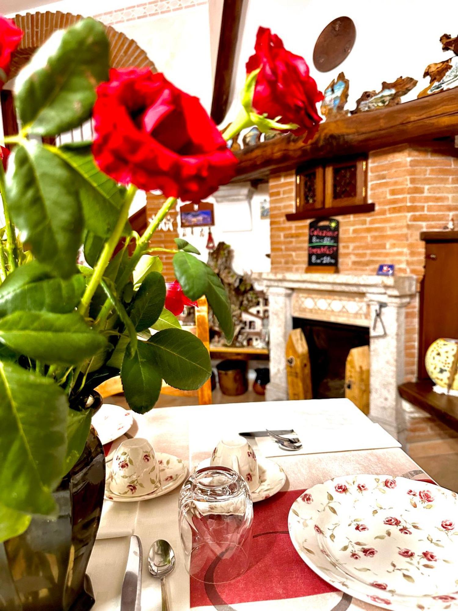 Bed and Breakfast Il Ritrovo Delle Volpi Аджерола Екстер'єр фото