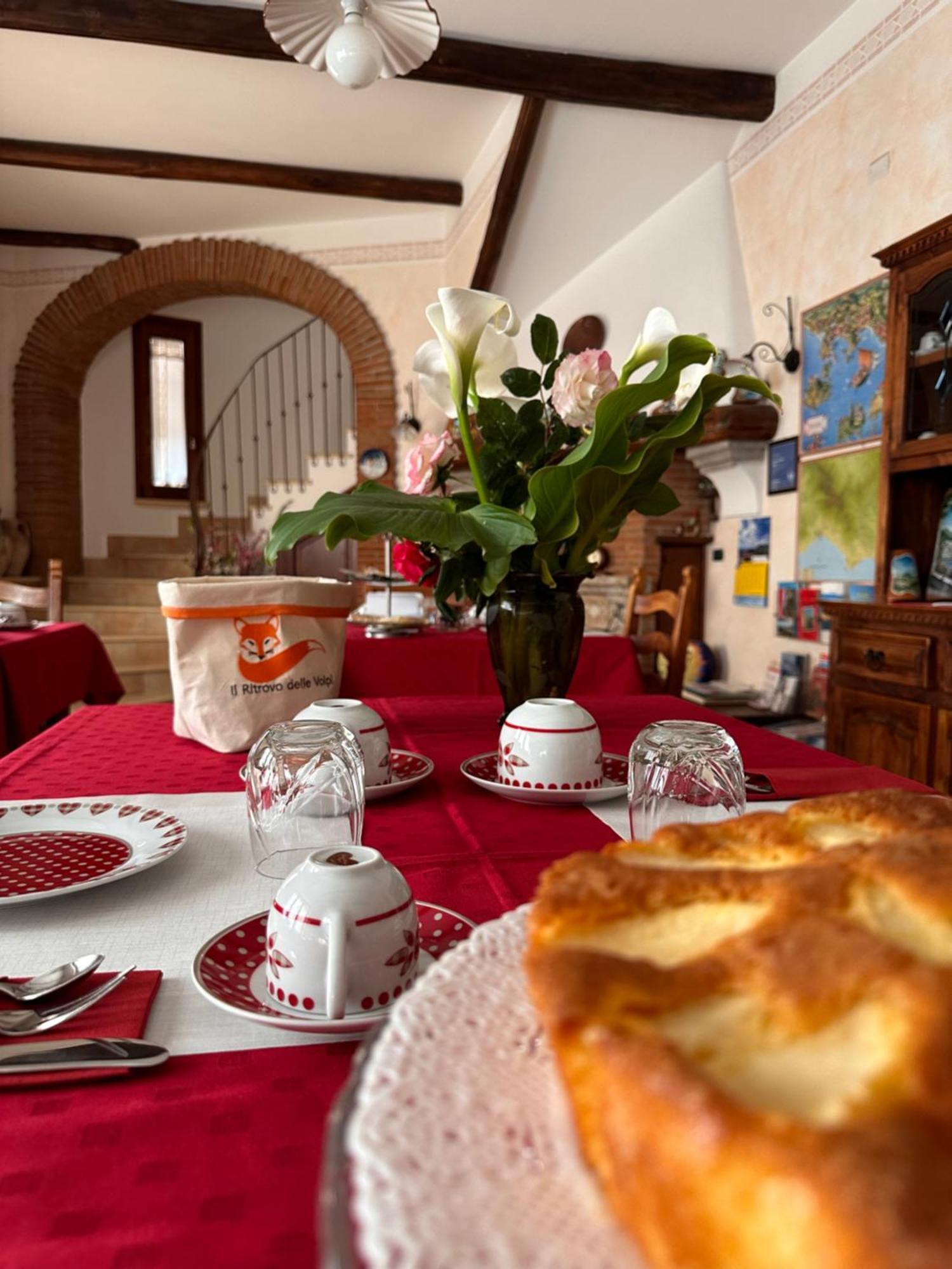 Bed and Breakfast Il Ritrovo Delle Volpi Аджерола Екстер'єр фото