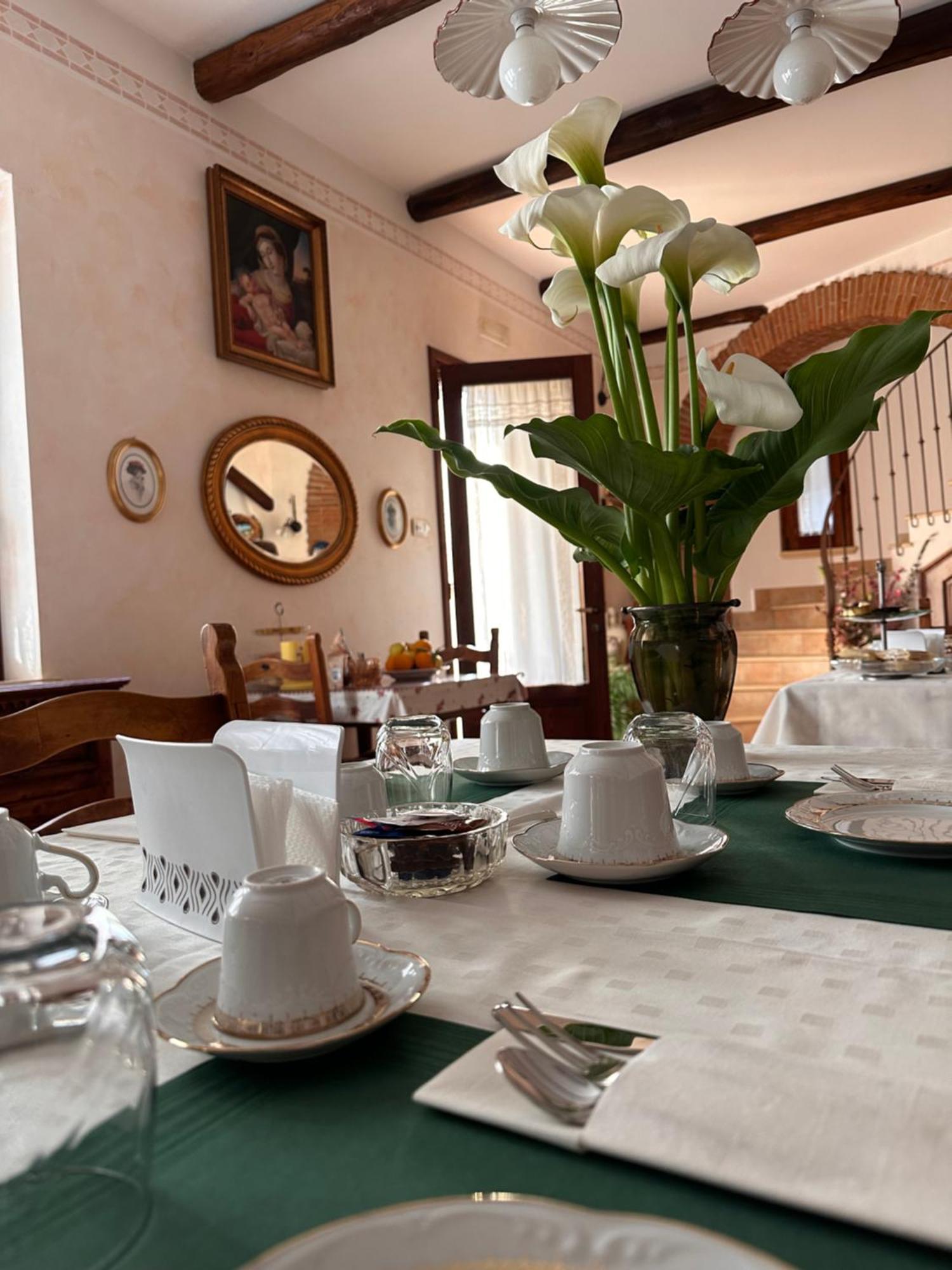 Bed and Breakfast Il Ritrovo Delle Volpi Аджерола Екстер'єр фото